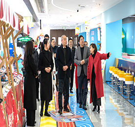 3月7日上午，常州市委第二专项督查组副组长彭代群一行到访武进人民商。苟讲槭泄┫苌绲匙樽叻玫餮谢疃。