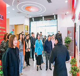 3月15日上午，常州市基层理论宣讲工作会议暨基层理论宣讲骨干培训班在湖塘镇人民政府召开。